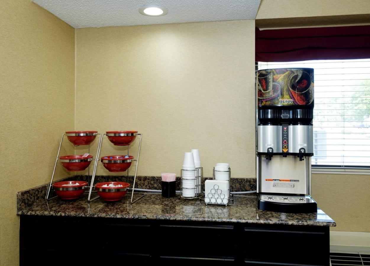 Red Roof Inn Columbus West - Hilliard New Rome Eksteriør billede