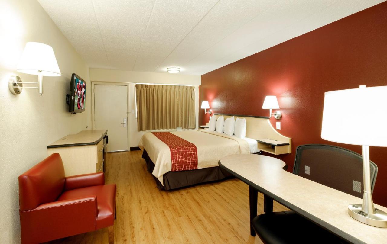 Red Roof Inn Columbus West - Hilliard New Rome Eksteriør billede