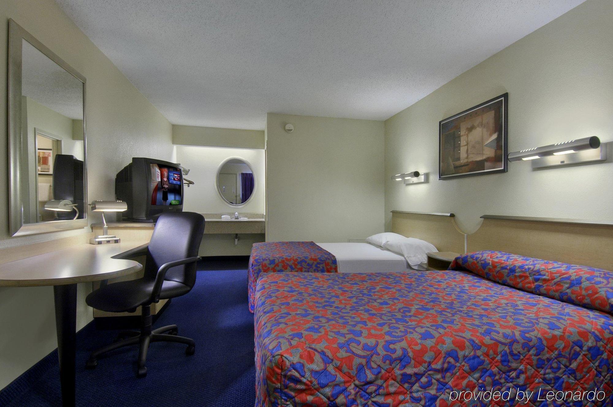 Red Roof Inn Columbus West - Hilliard New Rome Eksteriør billede