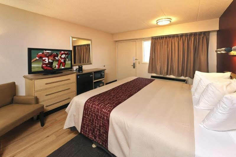 Red Roof Inn Columbus West - Hilliard New Rome Eksteriør billede